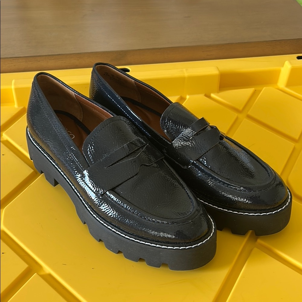 NWOT Patent Navy Franco Sarto Platform Loafers
